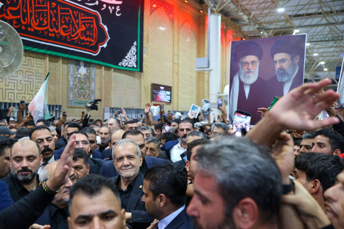 استقبال پرشور زائران و مجاوران حرم علوی از رئیس‌جمهور پزشکیان در نجف اشرف