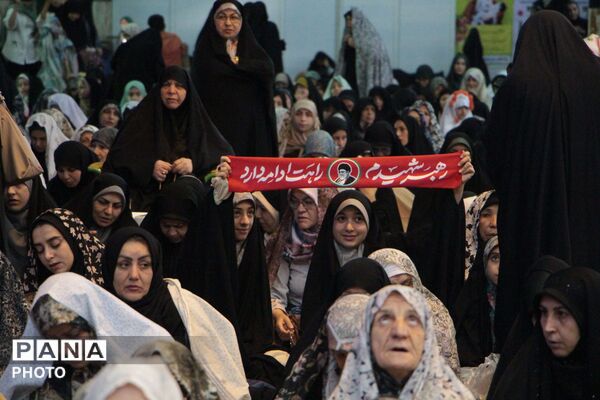 دعوت به «دخترانه‌ترین نماز جمعه»