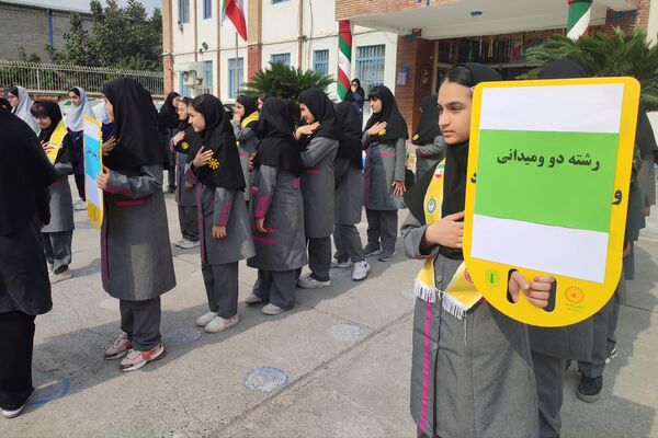 افتتاح سومین المپیاد ورزشی درون‌مدرسه‌ای در دبیرستان فرزانگان قائمشهر