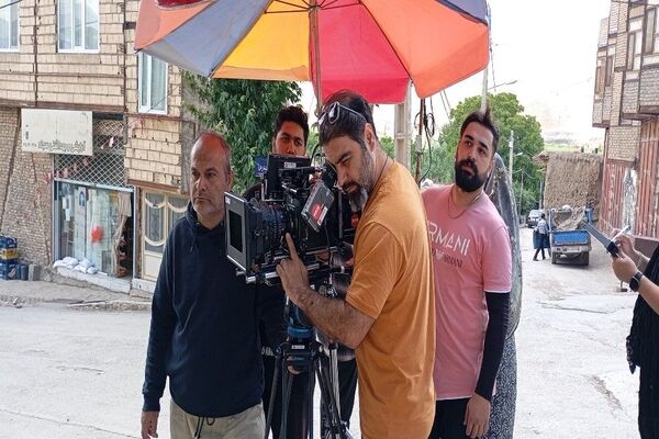 ساخت فیلم سینمایی «دربار» با موضوع ورود رهبر در سال ۱۳۶۵ به شهر بار 