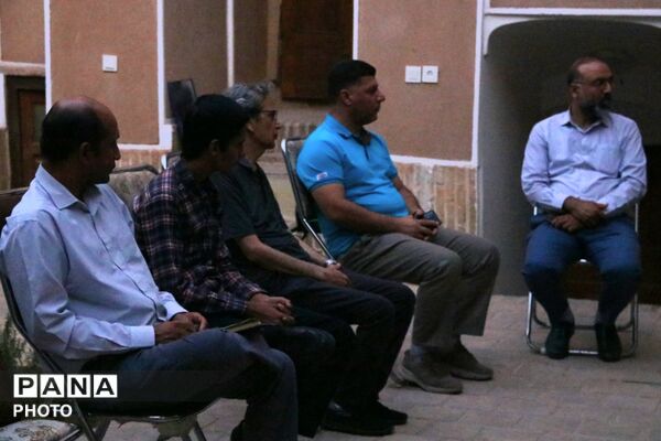 میزبانی فرهنگ‌سرای گردشگری یزد از دوره آموزشی پرنده‌نگری