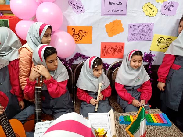 هفته ماها، فرصتی برای نمایش هنر و استعدادهای دانش‌آموزان