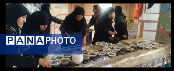 ایستگاه‌های صلواتی و دسته‌های سینه‌زنی و هیات‌های عزاداری در مدارس شهرستان قدس