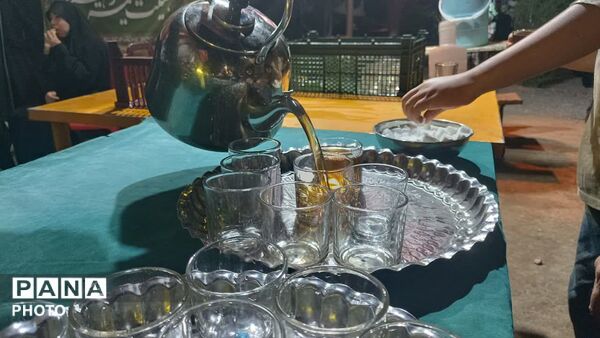 عطر ولایت در شب شهادت؛ اجتماع مردم مشهد در آیین بزرگداشت چهلمین روز شهادت رهبر شهید