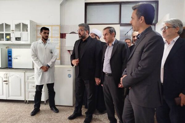 بازدید فرماندار و شورای شهرقدس از پژوهش‌سرای دکتر حسابی