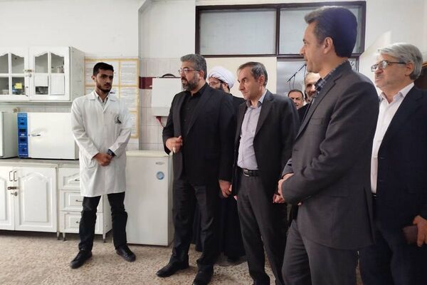بازدید فرماندار و شورای شهرقدس از پژوهش‌سرای دکتر حسابی