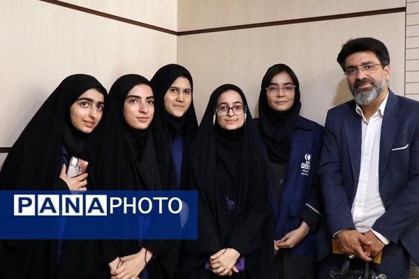 آیین تجلیل از دختران دانش‌آموز خبرنگار منتخب پانا شهرستان‌های استان تهران