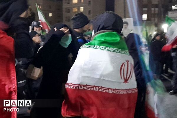 بیعت مردم انقلابی شهرری با سومین رهبر انقلاب 