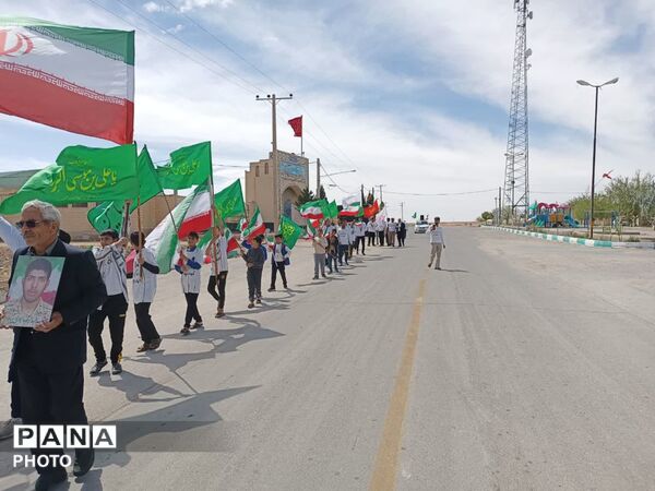 پرچم متبرک رضوی، تسلای دل پدر شهید جنگ رمضان
