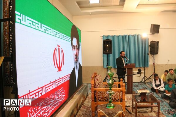 محفل قرآن دانش آموزان یزد با حضور مدیرکل آموزش و پرورش استان یزد
