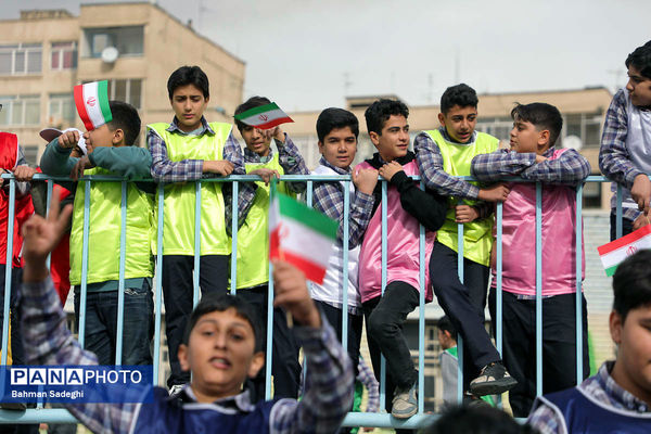 افتتاحیه مسابقات ورزشی بین مدرسه‌ای جام اقتدار ایران