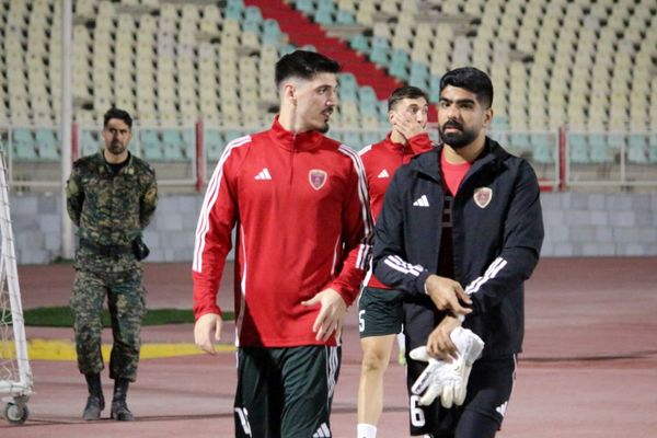 تمرین پیش از بازی با تراکتور تیم الوحده امارات