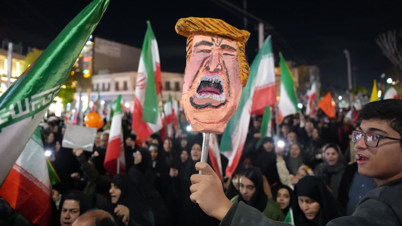 سی‌وهفتمین بیعت و تجدید پیمان مردم فردیس با رهبر انقلاب 