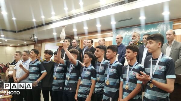 اختتامیه مسابقات ورزشی دانش آموزان قطب دو کشور در قم