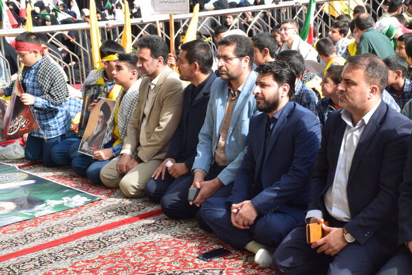 تجمع دانش‌آموزان شیرازی در حمایت از جبهه مقاومت