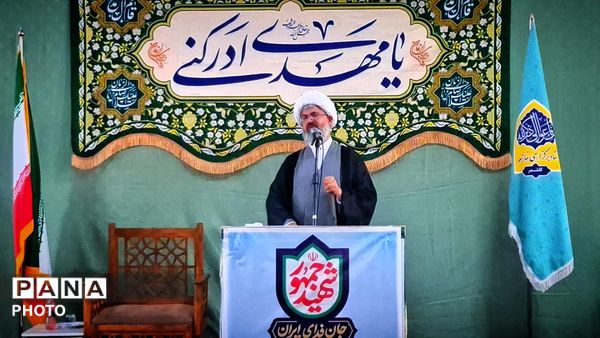 نماز جمعه در کاشمر