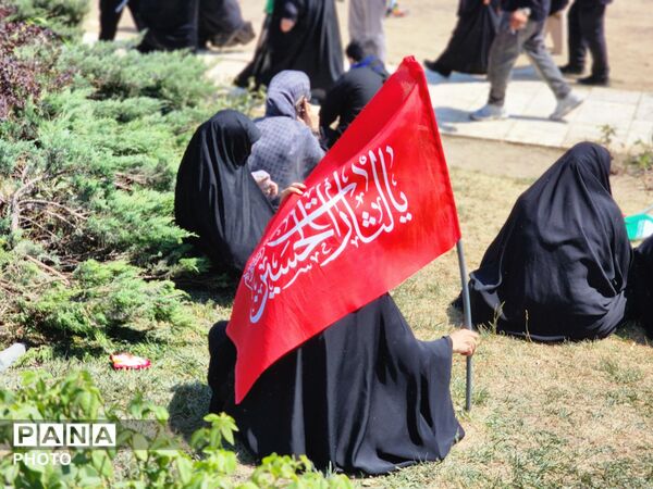 آخرین سلام یک ملت به رهبر شهید
