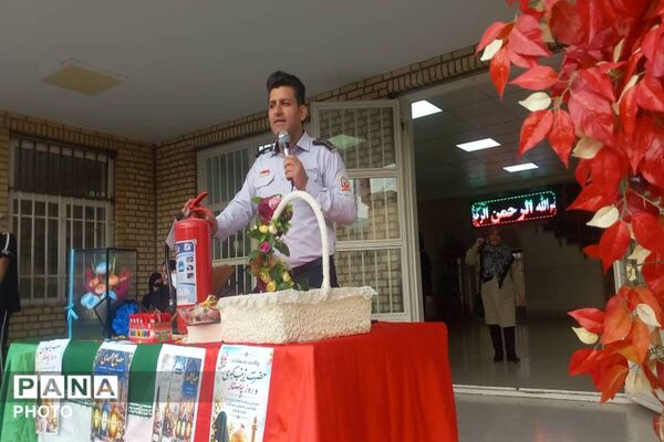 جشن ولادت عقیله بنی هاشم حضرت زینب در مدرسه عترت قرچک
