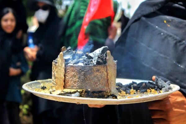 مراسم عاشورای حسینی در گلزار شهدای رودبار جنوب 
