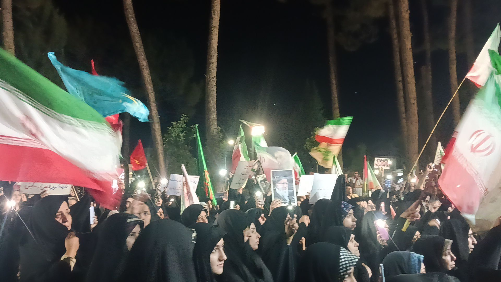 حضور گسترده مردم  خلیل آباد در یادبود شهید سجاد عسکری 