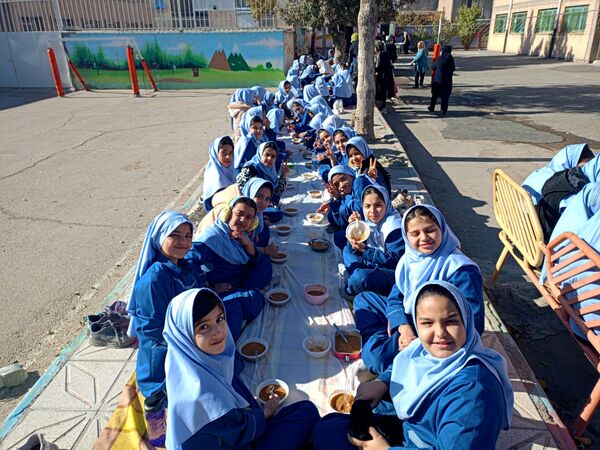 عزاداری ایام فاطمیه در دبستان  بنت الهدی صدر ۲