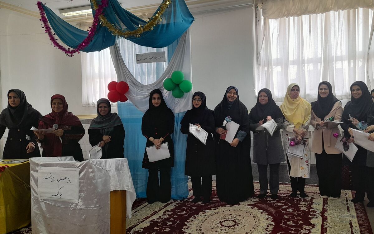 جشن روز دختر در دبیرستان حضرت خدیجه(س) جعفریه