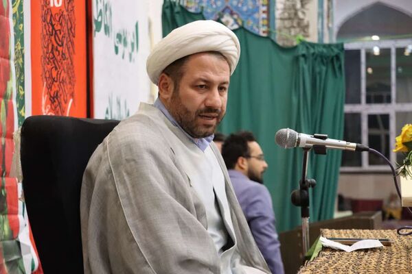 محفل انس با قرآن کریم در آستان مقدس امامزاده سید لطیف نسیم‌شهر