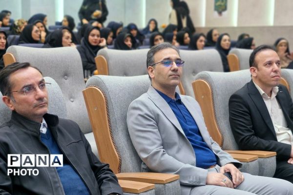 درخشش ستارگان ورامین در آیین تجلیل از نخبگان آموزشی