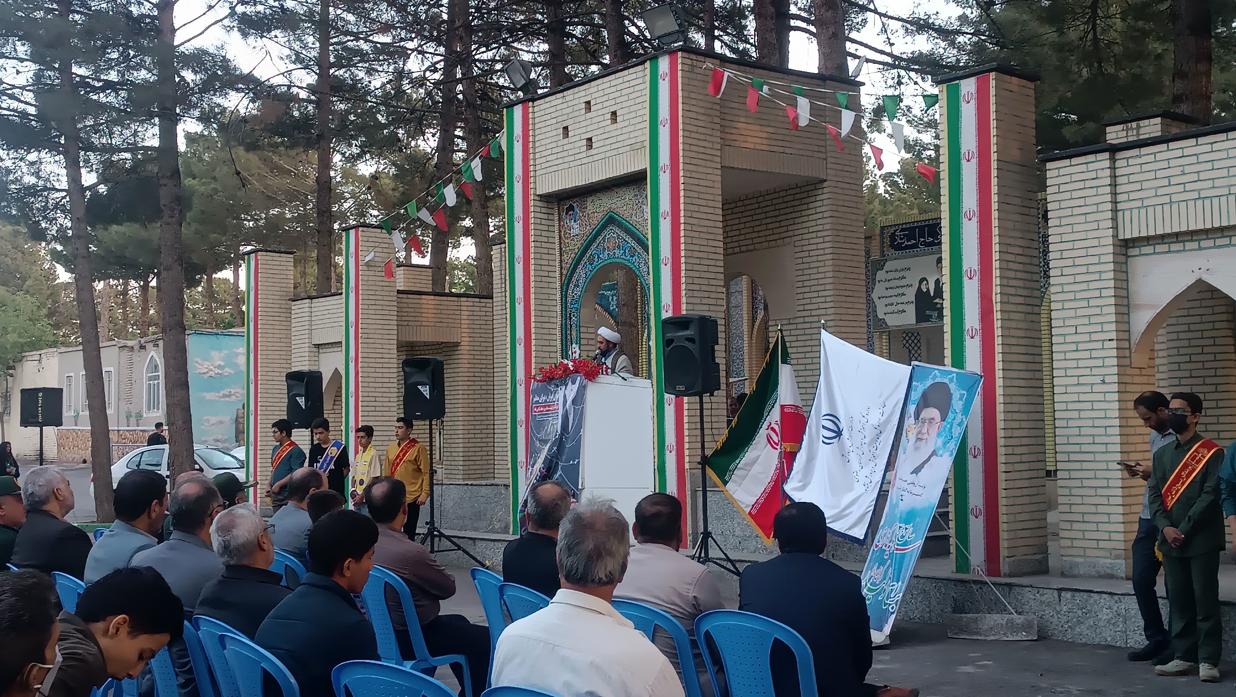 مراسم غبارروبی لاله زار شهرستان نیشابور به مناسبت گرامیداشت هفته معلم 