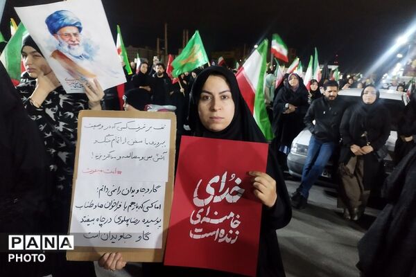 تجمع مردم غیور اسلامشهر در سی شب متوالی