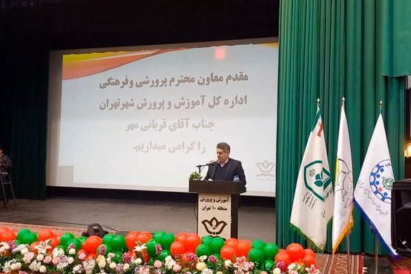 دانش‌آموزان سرمایه آینده انقلاب هستند