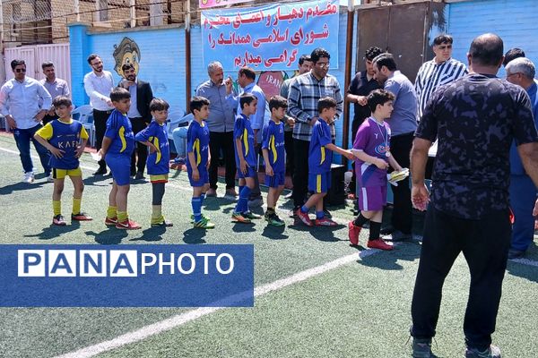مسابقات مینی فوتبال دانش‌آموزان دوره اول ودوم ابتدایی در بهارستان‌۲