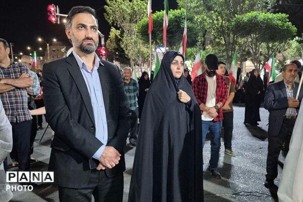  بازدید رئیس سازمان دانش‌آموزی شهرستانهای استان تهران از غرفه «با انرژی‌ها» در منطقه کهریزک