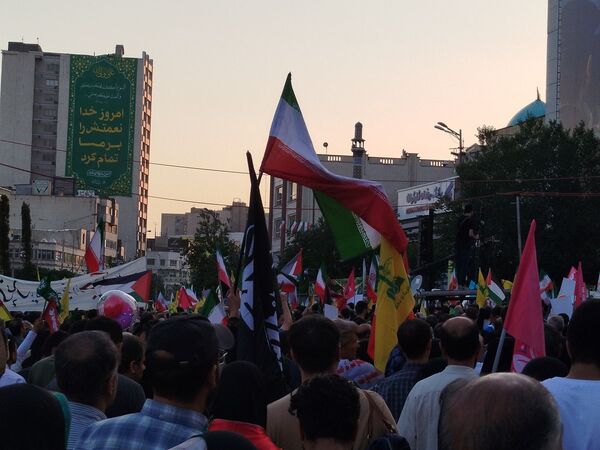 راهپیمایی 10 کیلومتری تهران به مناسبت عید غدیر و مقاومت در برابر تهدیدات دشمن
