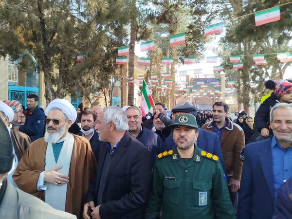 حضور حماسی مردم فلاورجان در راهپیمایی 22 بهمن