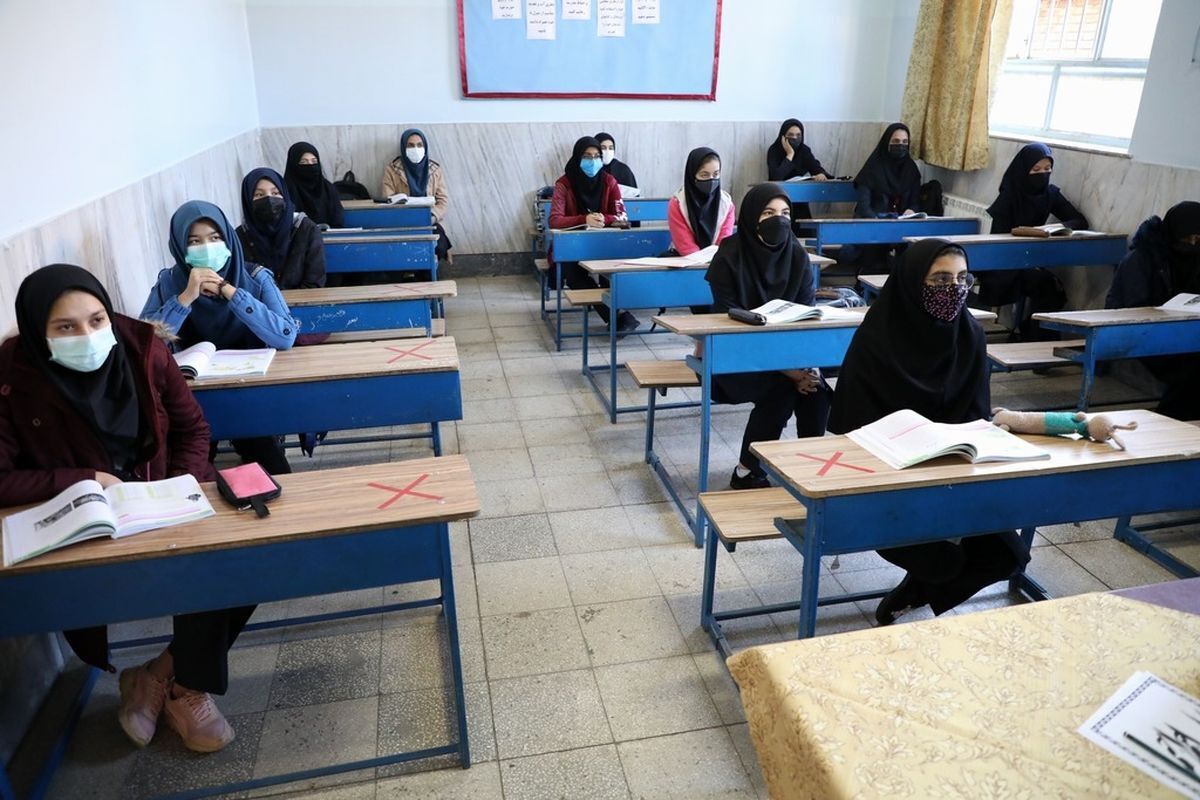 شیوع آنفولانزا روند آموزشی دانش‌آموزان را مختل کرده است