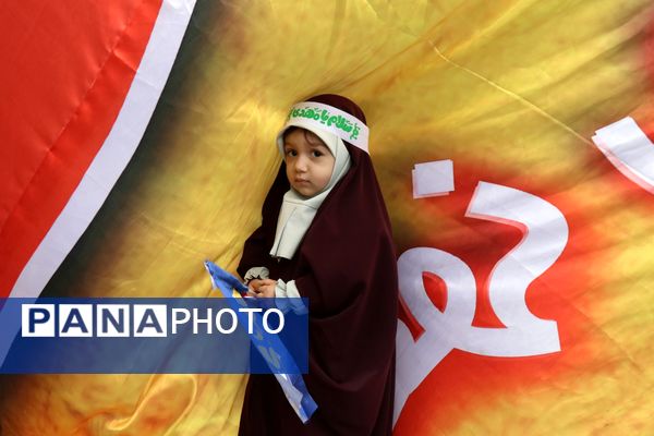 اجتماع عظیم منتظران ظهور در میدان شهدا مشهد