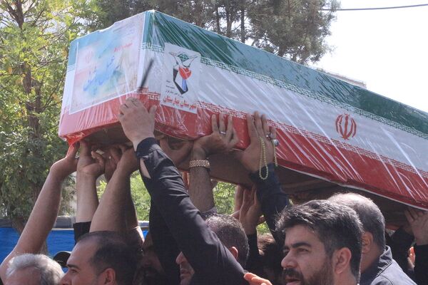 تشییعی که بهارستان را یکپارچه عزادار و مفتخر کرد