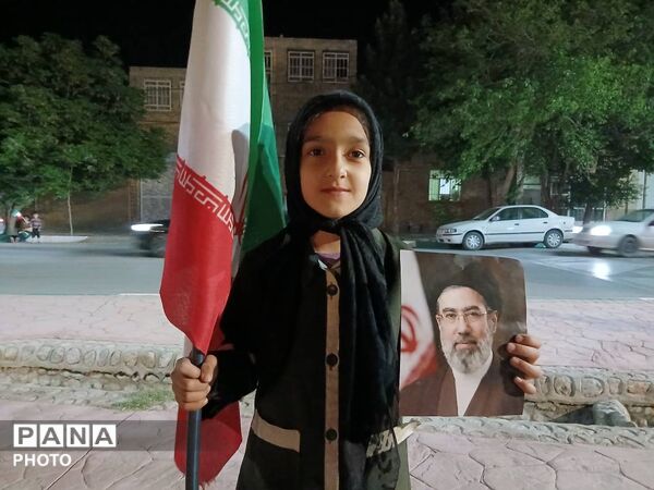 دهه نودی‌‌های یزدی پای کار انقلاب
