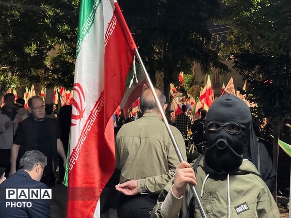 پخش سربند جان فدا در کرج