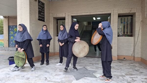 جشن روز جهانی دختر در دبیرستان بهار آزادی قائمشهر