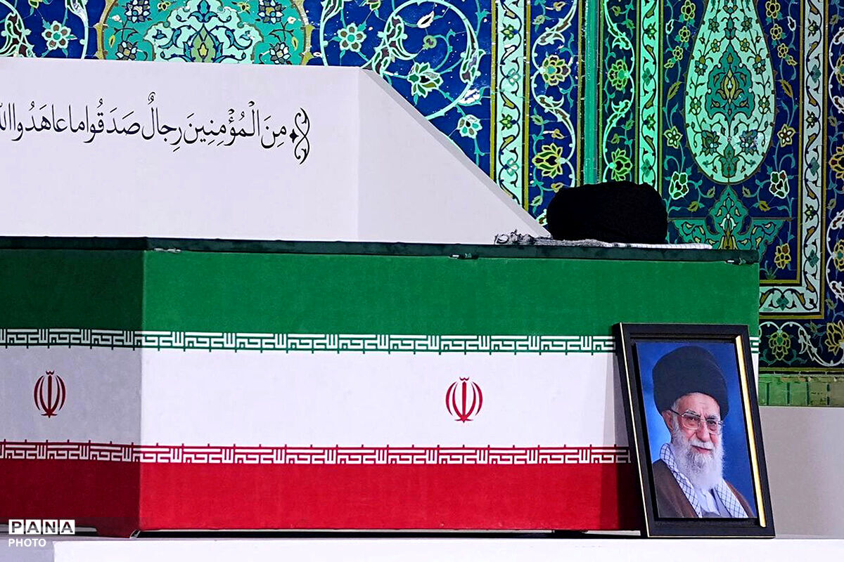 درهای مصلی به روی مردم باز شد؛ آغاز وداع با آقای شهید ایران