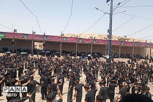 صبح و شب تاسوعا؛ تجلی شور حسینی در حسینیه بزرگ جاجرم