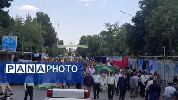  حضور بی نظیر مردن نیشابور در راهپیمایی بر علیه حمله رژیم صهیونسیتی