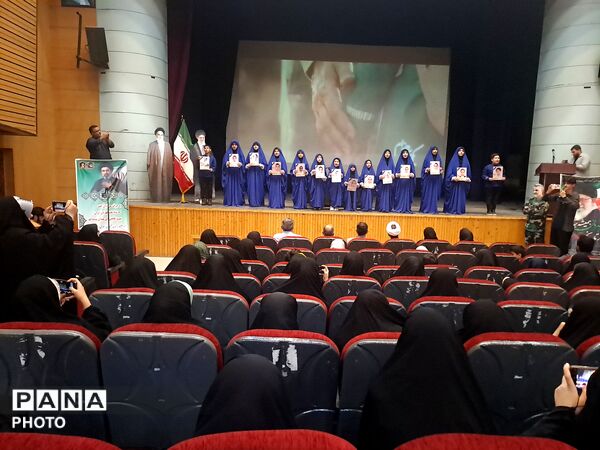همایش تبیین نقش رسانه در جنگ تحمیلی