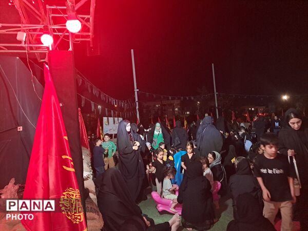 هیات بنات الحیدر بانوان کرج ، پرچم‌دار سوگِ محرم