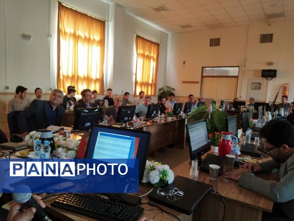  ششمین جلسه پروژه مهر ناحیه ۶ در هنرستان دارالفنون