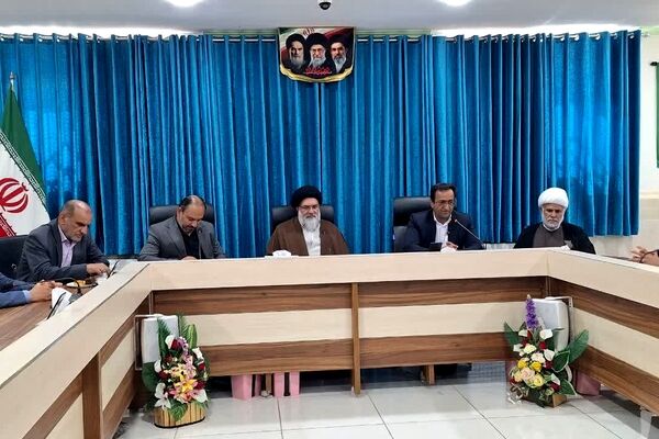 تأکید نماینده ولی‌فقیه در کهگیلویه و بویراحمد بر نقش محوری آموزش و پرورش در آگاهی‌بخشی جامعه/حضور مردم در صحنه، رمز پیروزی بر دشمنان است/ آموزش وپرورش در جنگ رمضان پای کار بوده و موفق عمل کرده است