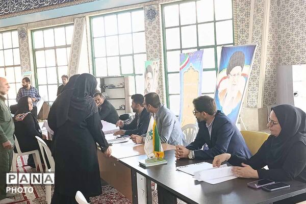 میز خدمت آموزش و پرورش خراسان شمالی در نماز جمعه؛ پاسخگویی مستقیم به مطالبات مردم