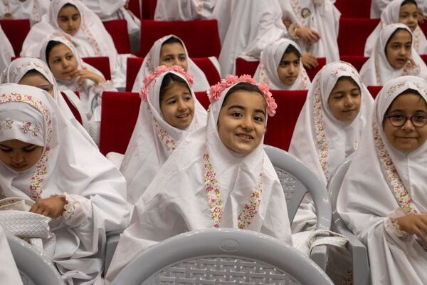 برگزاری جشن روزه‌اولی‌ها برای دانش‌آموزان دختر شهرستان محلات